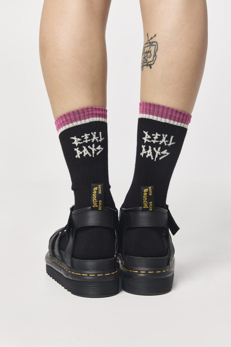 Black Magenda Basic Socks