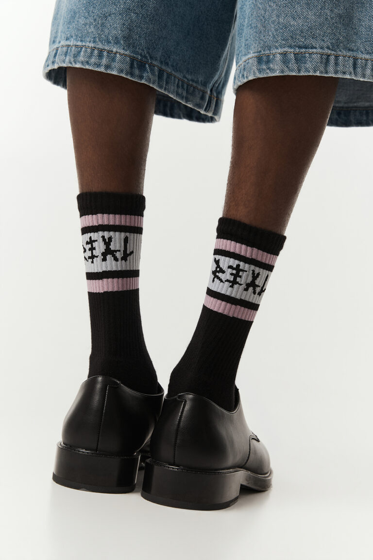 Black Pinky Crew Stripe Socks